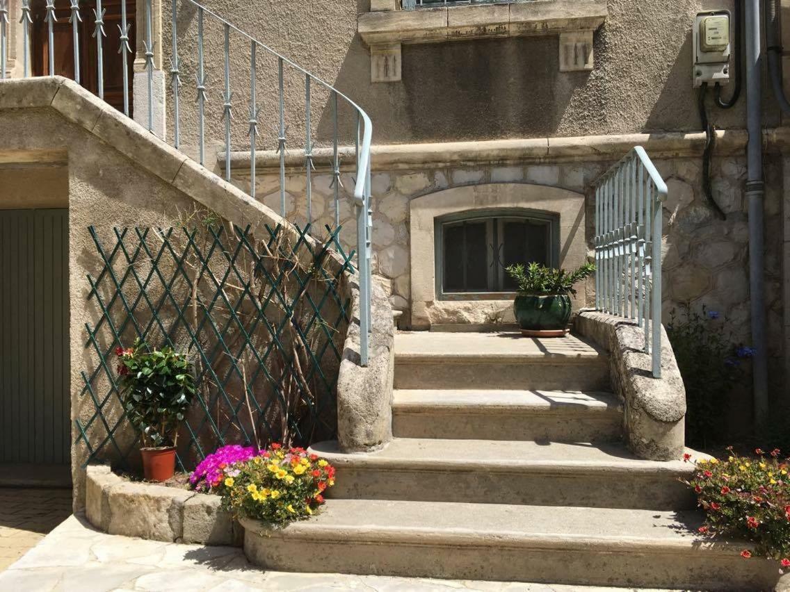Chez Catherine Arles Buitenkant foto